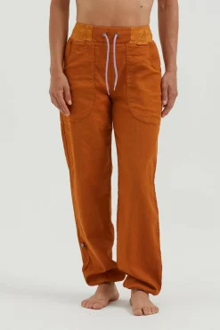 Fashion Aria2 Women Trousers